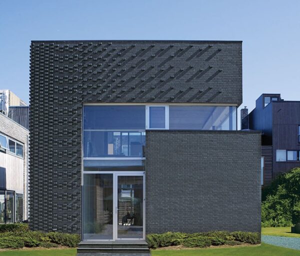 1357647714_marc_koehler_-_klinker_-_ijburg_-_amsterdam