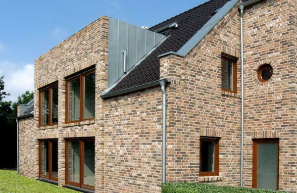 1424165496_roeben_klinker_dachziegel_havanna-2