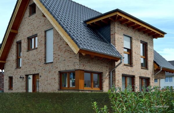 1431943977_klinker_moorbrand_dachziegel_monza_plus_roeben_