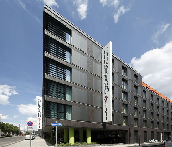 1454419294_klinker_rben_marriott_kln-2