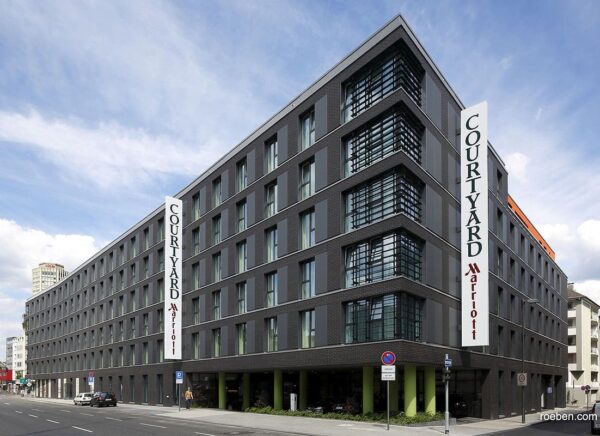 1454419312_klinker_rben_marriott_kln-1