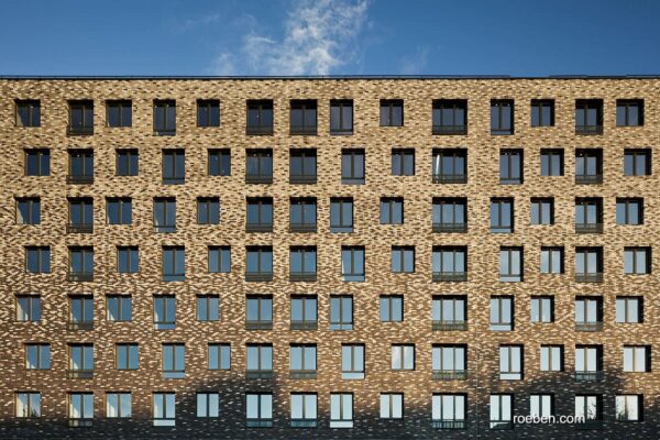 1459764435_moskau_9-18_01_roeben_klinker