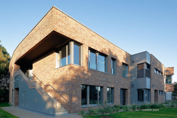 1485848090_roeben_klinker_wiesmoor_erd-bunt_df_antonius_v_padua_schule_9