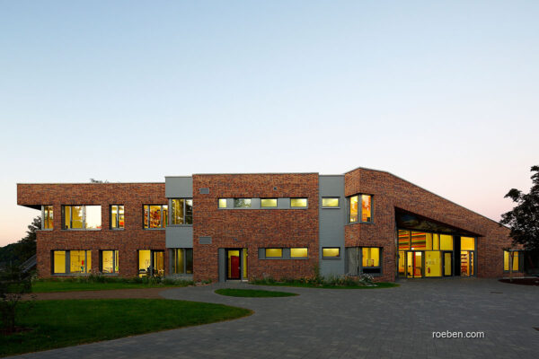 1485848120_roeben_klinker_wiesmoor_erd-bunt_df_antonius_v_padua_schule_8