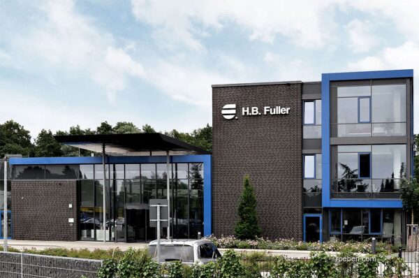 1541667073_faro-schwarz-nuanciert_heb-2