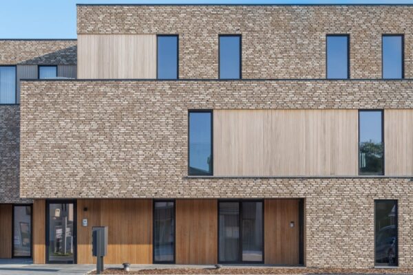 nel_oudsbrg_ares022_1-JARU