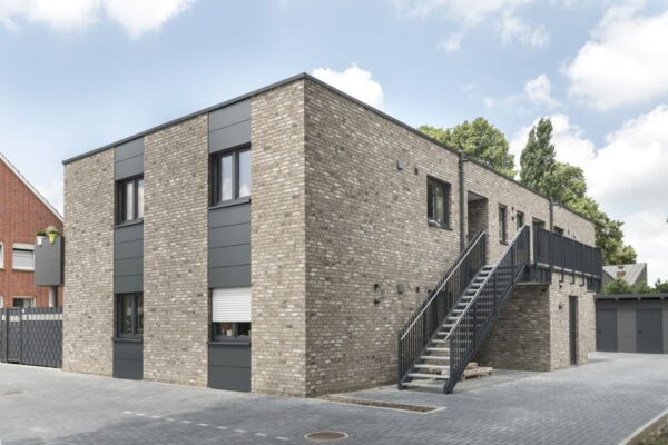 nelissen_BORLO-GESINTERD_5-0QAS