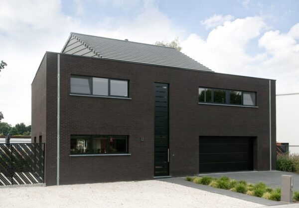 nelissen_ZWART-MANGAAN_10-2VCW