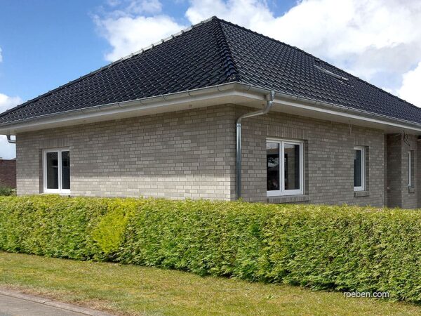 roeben_aarhus-weigrau-nf-und-flandern-plus-schwarz_gez