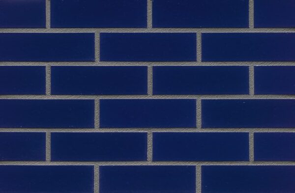 ABC-Klinker_Klinkerriemchen_863502110012_Marineblau_350_glasiert_NF_Fuge_mittelgrau_882x577