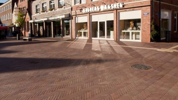 ABC-Klinker_Pflasterklinker_486530_Malmö-blau-bunt-Schmolz_Objekt-Innenstadt-Meppen_Referenzen-4