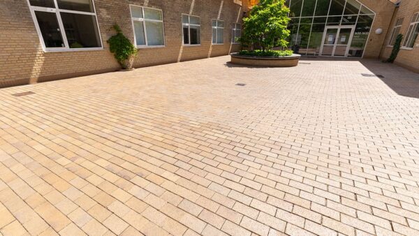 ABC-Klinker_Pflasterklinker_49825_Antik_Objekt-Universität-Aarhus-Dänemark_Referenzen-3